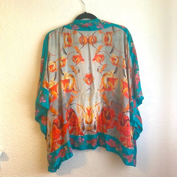 Soft Surroundings Kimono size s/m - Picture 3 of 5